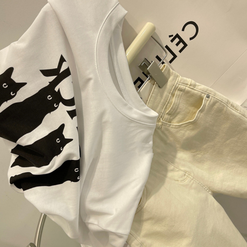 Ženska oversize majica kratkih rukava, Milk Silk tkanina, anime uzorak