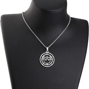 Ново трансгранично европейско и американско стилно кръгло колие от титаниева стомана с усмихнато лице, неизбледняваща мода от неръждаема стомана и персонализирани бижута с висулка на едро.