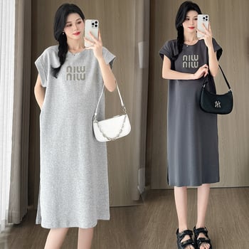 Haljina tip T-shirt s otisnim slovima, pamuk 80-90% + elastan <30%, A-linijska duga haljina, kratki rukavi, streetwear stil