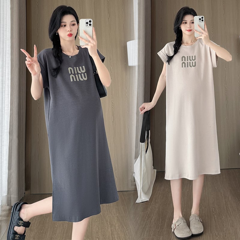 Haljina tip T-shirt s otisnim slovima, pamuk 80-90% + elastan <30%, A-linijska duga haljina, kratki rukavi, streetwear stil