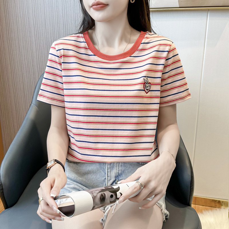 Ženski bavlteni T-shirt s kratkim rukavima, okrugli izrez, regular kroj, šarena prugasta/karirana, pamuk 95%+, elastan do 30%, ljeto 2023, japansko-korejski casual