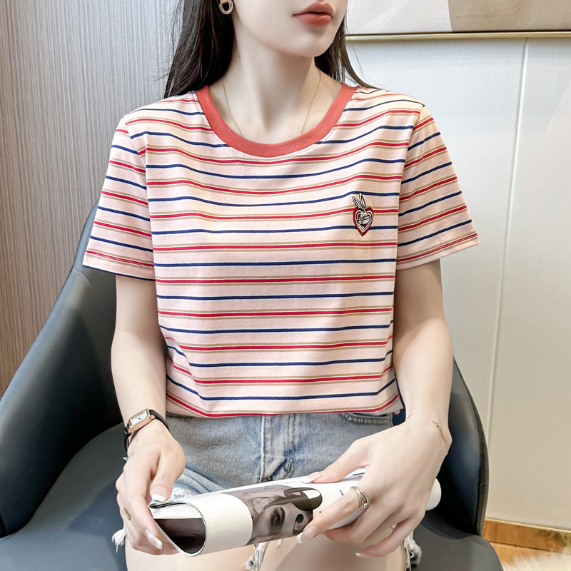 Ženski bavlteni T-shirt s kratkim rukavima, okrugli izrez, regular kroj, šarena prugasta/karirana, pamuk 95%+, elastan do 30%, ljeto 2023, japansko-korejski casual