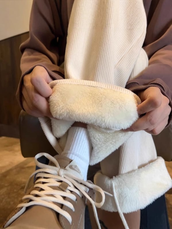 Muške svakodnevne zimske hlače s fleece podstavom, poliester 100%, srednji pojas, opušten kroj, ravne nogavice