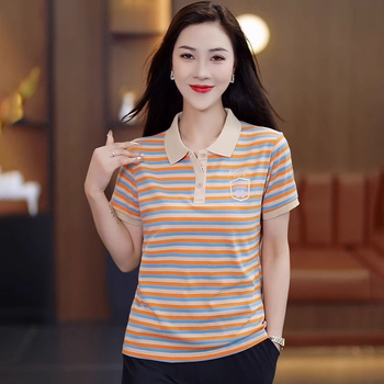 Tričko s polo golierom, krátke rukávy, abstraktný potlač; zmes polyesteru a elastanu (50–70% polyester), leto 2025, mestský pohodový štýl