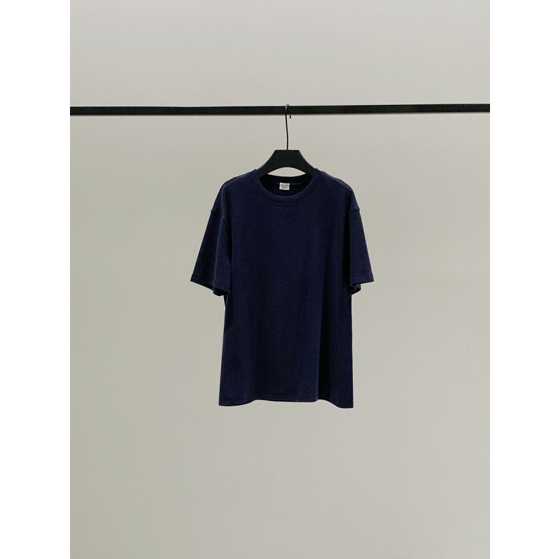 Памучна тениска с еластан, едноцветна, кръгло деколте, свободна кройка, средна дължина