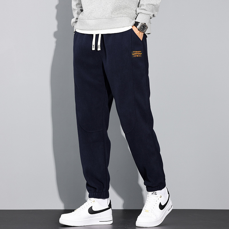 Muške fleece cropped sportske hlače s slobodnim krojem, srednjim pojasom i šnurom za vezanje