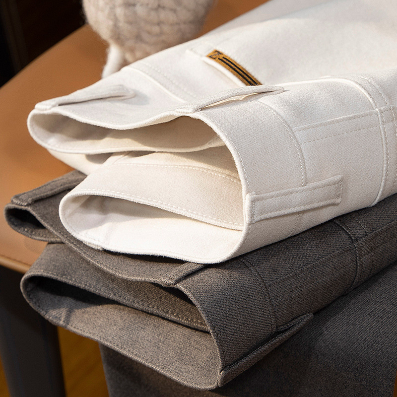 Muške hlače poslovno-udobne ravnog kroja, zimska debela tkanina, srednji struk, kopčanje gumbima, 88% poliester / 12% viskoz