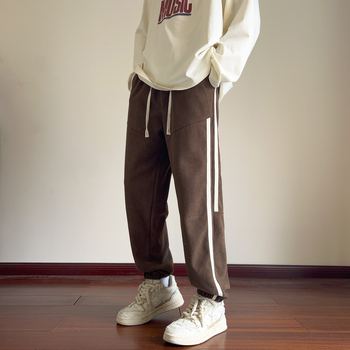 Muške corduroy hlače ravnog kroja, hongkonški stil, srednji pojas, zatvaranje šnira, mješavina poliestera