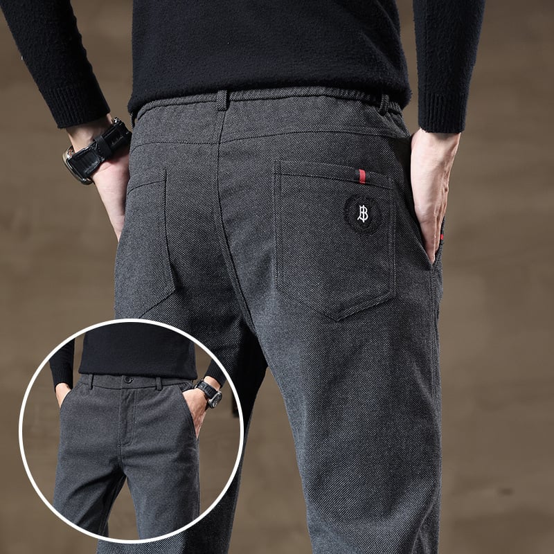 Muške zimske hlače ravnog kroja, srednji pojas, debela smjesa od poliester materijala, zatvarač