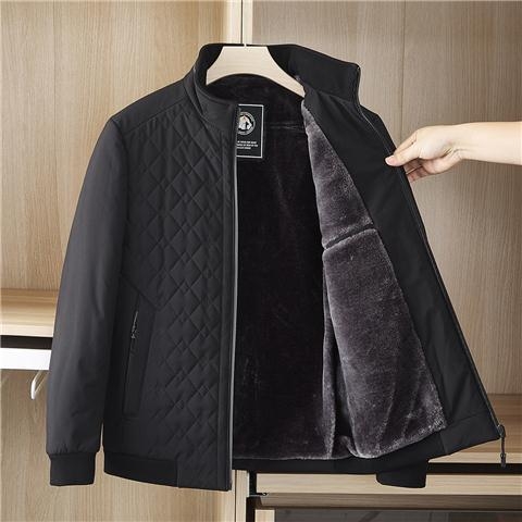 Keskealise vanuse meeste paks plüüsvooderiga jakk seiseva kraega, PU-kangas, külgtaskud, nelja aastaaja kandmiseks