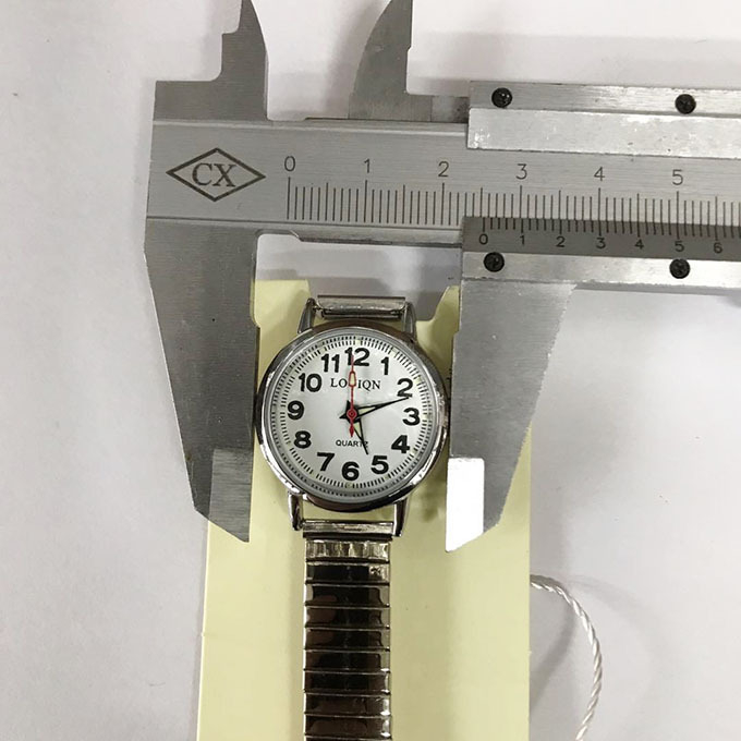 Sat s kvarcnim mehanizmom 2035, brojčanik s arapskim brojkama, nehrđajući čelik remen, kućište od legure, vodootpornost 10 m