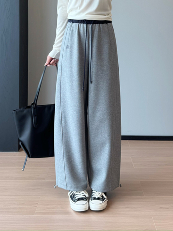 Ženske casual hlače s elastikom u struku, mješavina pamuka i poliestera (30-50% pamuka, 50-70% poliester), ravni kroj, jesen 2025