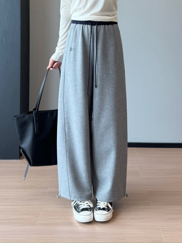 Ženske casual hlače s elastikom u struku, mješavina pamuka i poliestera (30-50% pamuka, 50-70% poliester), ravni kroj, jesen 2025