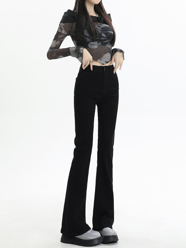 Traperice visokog pojasa, blago širene, denim s pamuk-poliester smjesom, mikroelastičnost