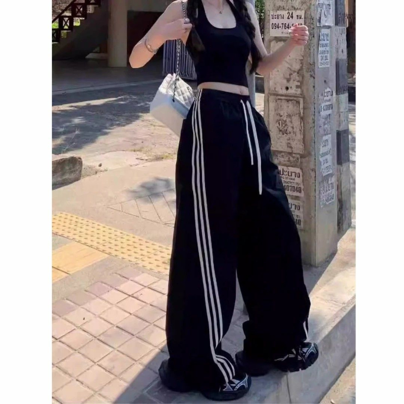 Dámske casual nohavice s vysokým pásom a rovným strihom, bočná prúžka, tkaná polyesterová látka