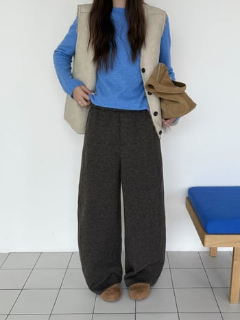 Dámske casual nohavice z polyesterovej zmesi (68% polyester, 12% akryl, 12% nylon, 5% vlna, 3% spandex); elastický pás; voľný minimalistický strih; zima 2025