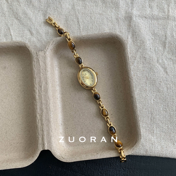 Дамски кварцов часовник с циферблат от естествена перла, кръгъл корпус, корпус и ремък от сплав, водоустойчив до 30 м