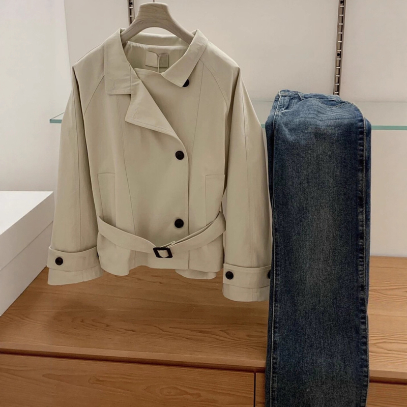 Ženski trench coat u korejskom stilu, pamuk materijal, pojas u struku, stojeći ovratnik, dugi rukavi, srednja duljina