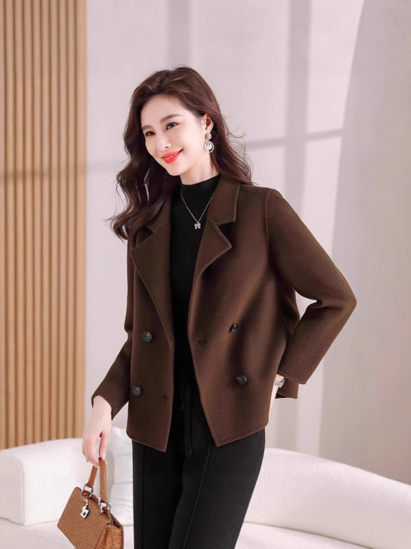 Дамско късо вълнено палто – вълнена тъкан със спандексова смес (<30%), други влакна (<30%), есен 2025, кежуъл костюм стил