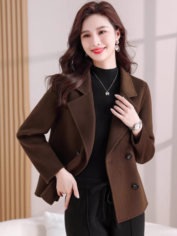 Дамско късо вълнено палто – вълнена тъкан със спандексова смес (<30%), други влакна (<30%), есен 2025, кежуъл костюм стил