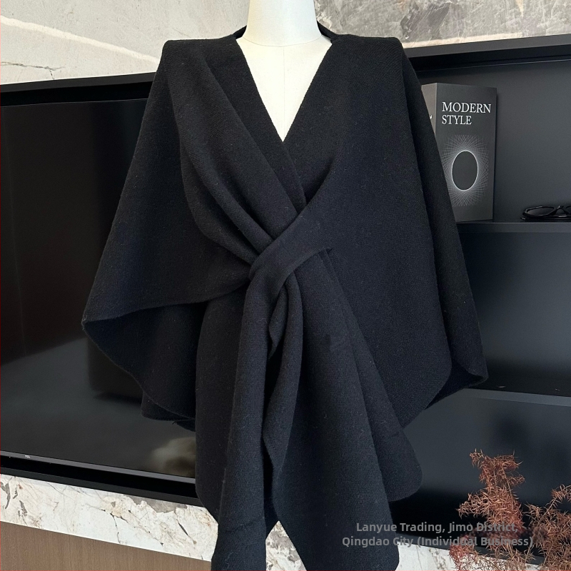 Moterų šaliko kapo tipo palto derinys: triušio kailio <30%> ir spandeks 30–50%, ruduo 2025