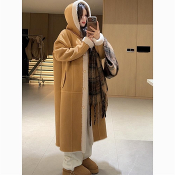 Női kordbársony kabát nyúl szőrme díszítéssel (<30%), fleece bélés, középhosszú, vastagított