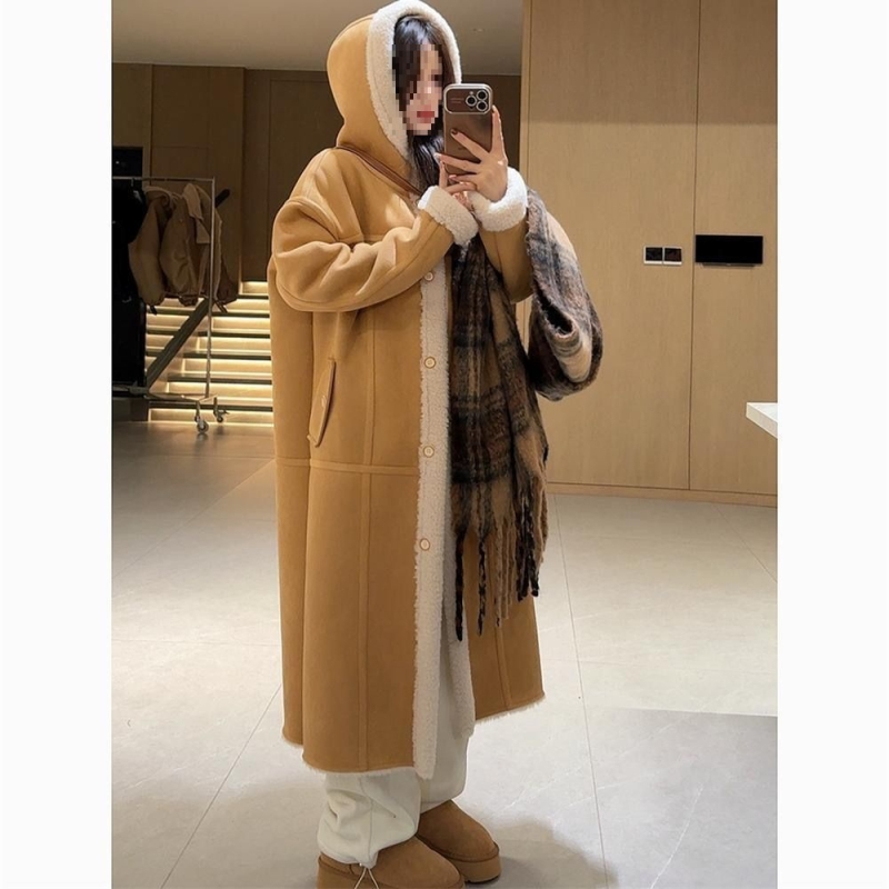 Női kordbársony kabát nyúl szőrme díszítéssel (<30%), fleece bélés, középhosszú, vastagított