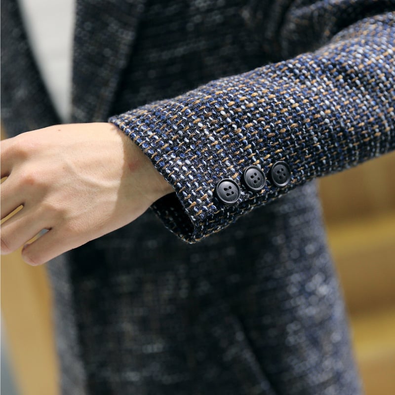 Palton lung bărbați cu rever, croială casual, cu nasturi pe un rând; țesătură din amestec cânepă-poliester, exterior 95% poliester și căptușeală 95% poliester