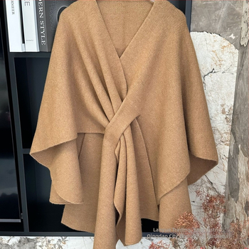 Moteriškas pelerininis palto šalis, ruduo 2025, triušio kailio mišinio (<30%), Spandex 30–50%