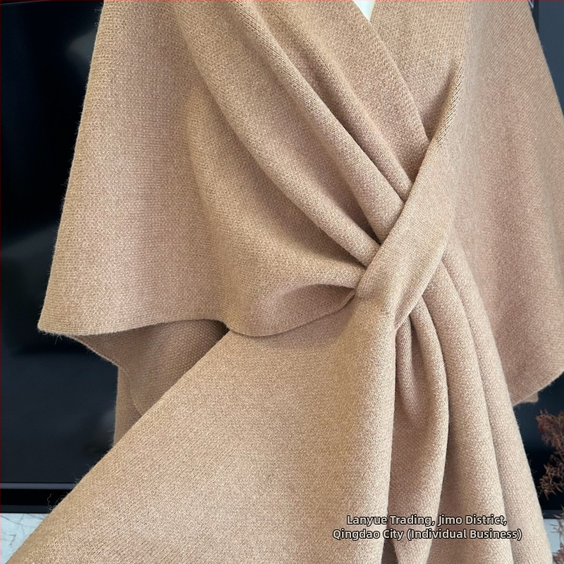 Moteriškas pelerininis palto šalis, ruduo 2025, triušio kailio mišinio (<30%), Spandex 30–50%