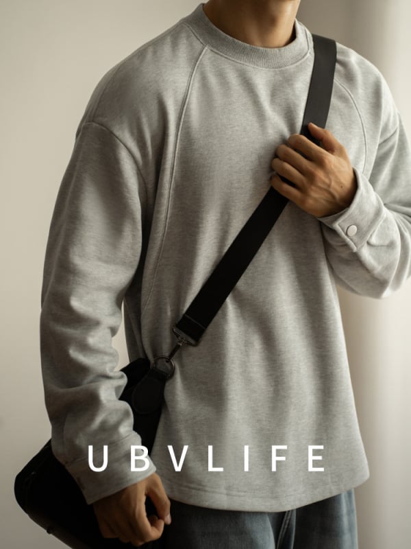Pánska mikina s Raglan rukávmi, fleecová vnútorná vrstva, voľný strih, okrúhly výstrih, 65% bavlna 35% polyester, zima