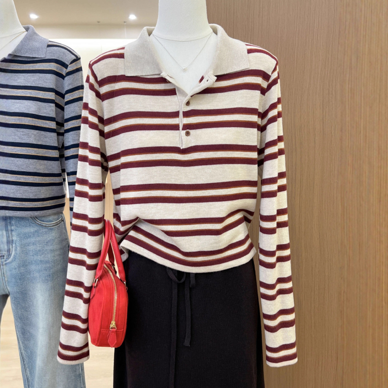 Trikotāžas tops ar poloko krekli un kontrastainām svītrām, garas piedurknes, parastā garums, >95% kokvilna