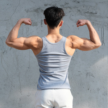 Muški sportski bez rukava top, široka silueta, poliester, za sport, proljeće 2025, ravni donji rub