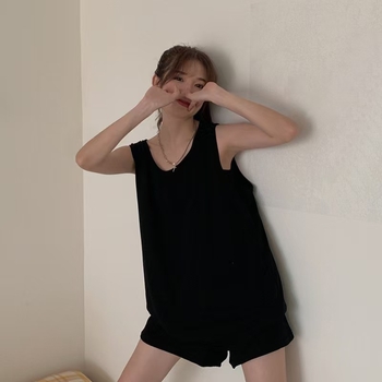 Split Book Szabadon szabott, ujjatlan felső halterneck-kialakítással – középmérethossz, Milk Silk poliészter keverék 95%+