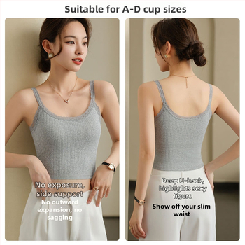 Medvilninė camisole su krūties įdėklais, apvalus kaklo iškirptė, nėrinių detalės, siauras kirpimas — 90–95% medvilnė, vidutinio tankio audinys 181–200 g/m²