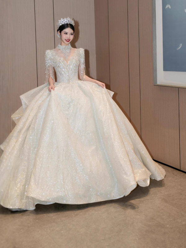 Organza vjenčana haljina s 30–50% poliestera, duboko V-izrez, 3/4 rukav, tutu-stil suknja