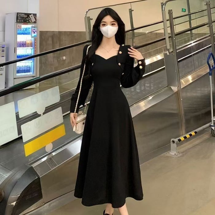 A-vonalú ruha magas derékkal, V-nyakú, hosszú ujjú, poliészter anyagból (Polyester; High waist; V-neck; Long sleeves; A-line silhouette)