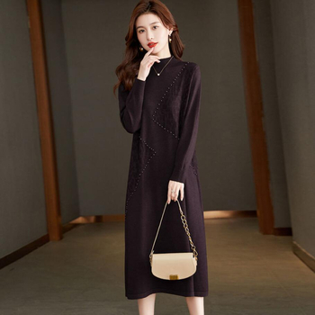 Vunena haljina A-linije s okruglim izrezom, dugim rukavima, srednje duljine