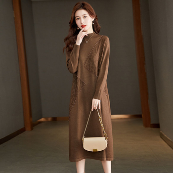 Vunena haljina A-linije s okruglim izrezom, dugim rukavima, srednje duljine