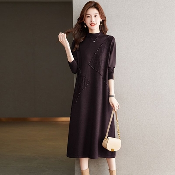 Vunena haljina A-linije s okruglim izrezom, dugim rukavima, srednje duljine