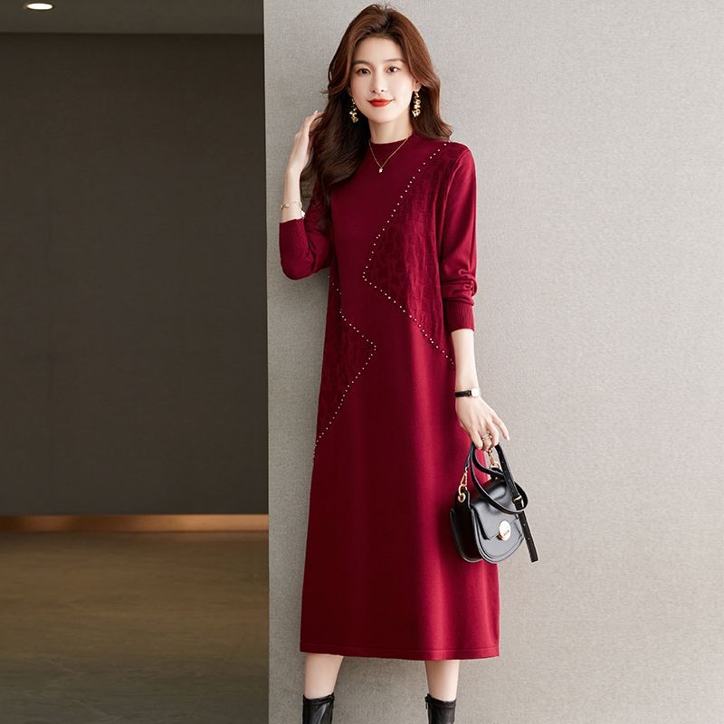 Vunena haljina A-linije s okruglim izrezom, dugim rukavima, srednje duljine