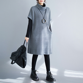 Női őszi-téli laza szabású ruha, magas gallérral, hosszú ujjakkal, midi hosszúságú