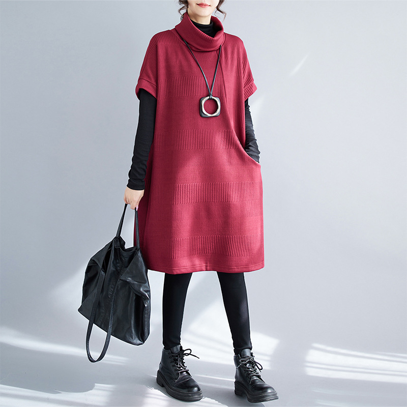 Női őszi-téli laza szabású ruha, magas gallérral, hosszú ujjakkal, midi hosszúságú