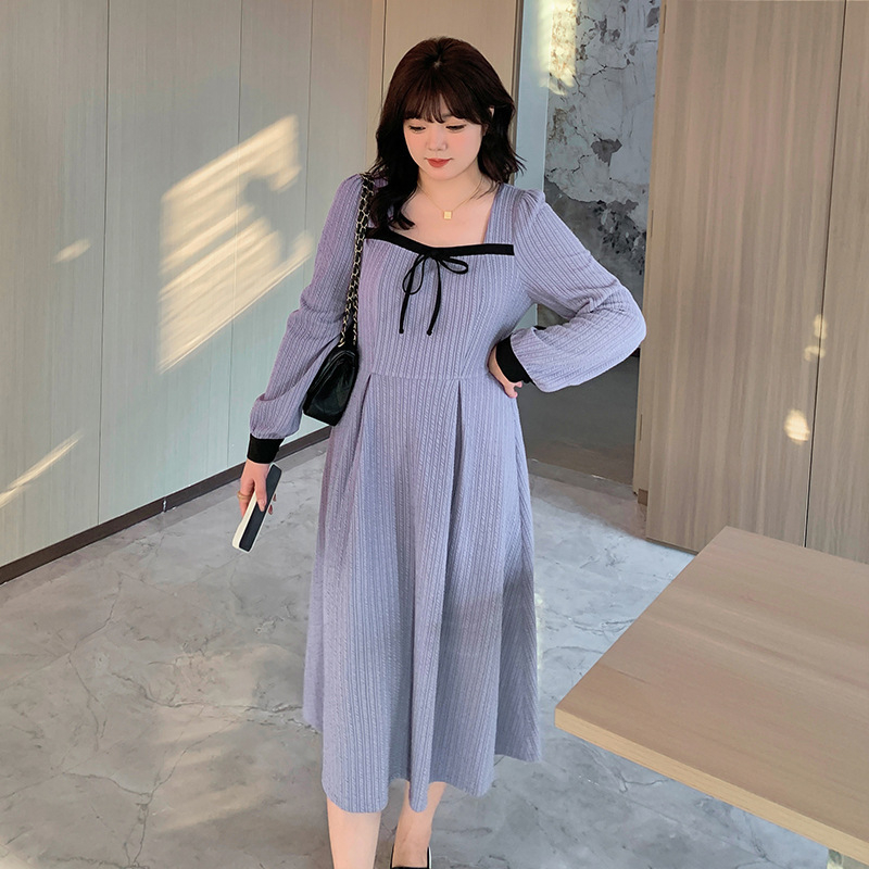Plus-size duga haljina u francuskom stilu s kvadratnim izrezom, mašnicom i puff rukavima