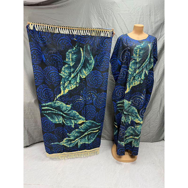 Ženska dugačka haljina sa štrasom, poliester-elastan tkanina, A-linijski kroj, okrugli izrez, rukavi 3/4