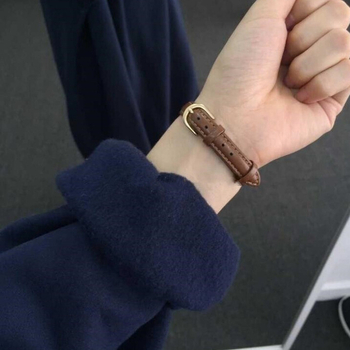 Флисиран средно дълъг суитшърт със свободен силует, буквена шарка и колажен дизайн, японски/корейски стил, полиестер-еластанова смес