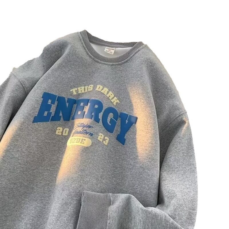 Pánske voľné mikiny s kruhovým výstrihom, dlhé rukávy, fleece materiál, polyesterová zmes, potlač písmen; štýl mládežnícky pop, kórejský vplyv; sezóna jeseň 2025
