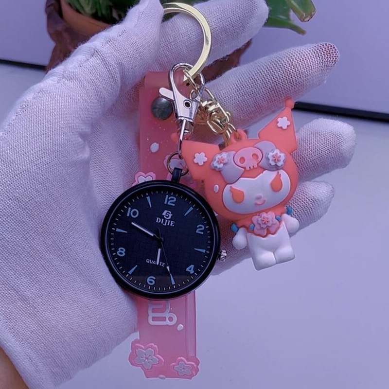 Kapesný hodinky s kvarcným pohonom, 36 mm kruhový ciferník, tri ručičky, plexiglas sklo, plastové puzdro