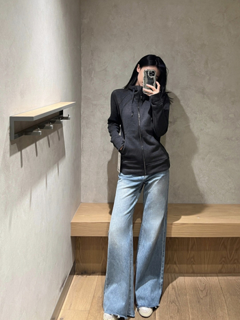 Slim-fit mikina s kapucňou z bavlny, predný zips, ležérny štýl kardigánu, dlhé rukávy