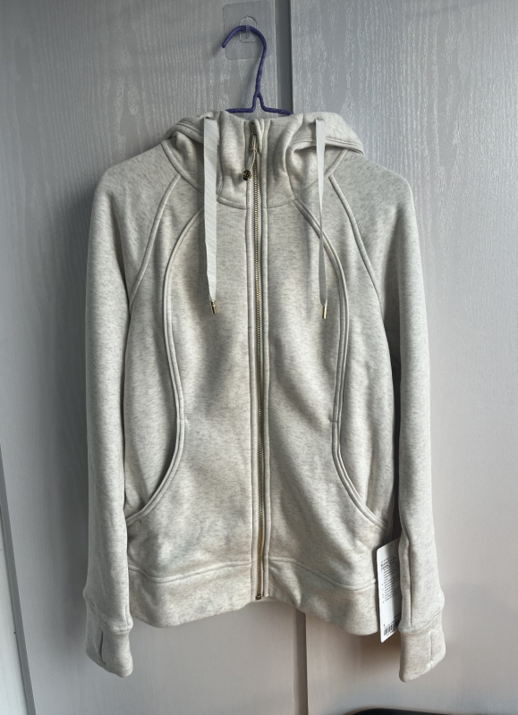 Slim-fit mikina s kapucňou z bavlny, predný zips, ležérny štýl kardigánu, dlhé rukávy